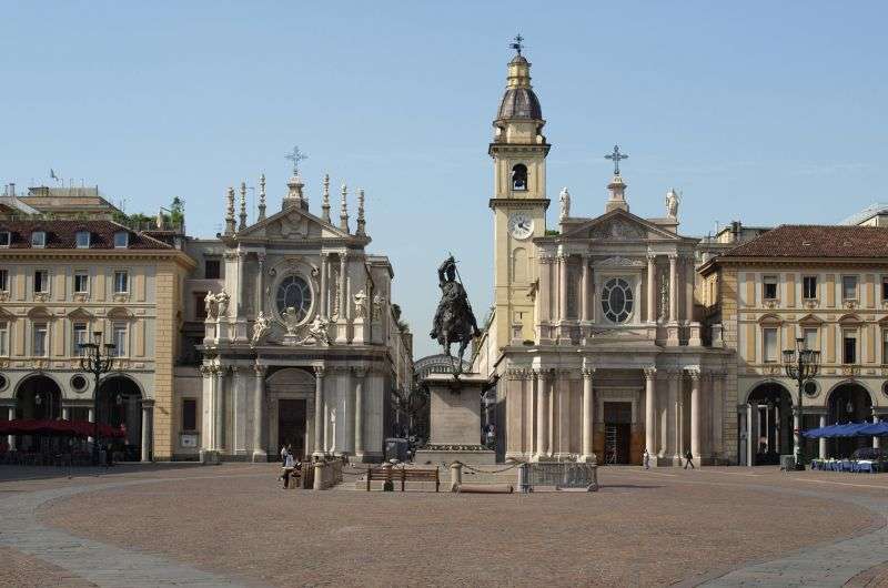 Piazza San Carlo, Turin, Equestrian Statue