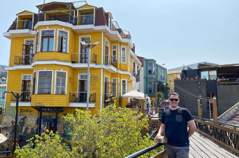 Traveler in Valparaíso in Chile, photo by Next Level of Travel