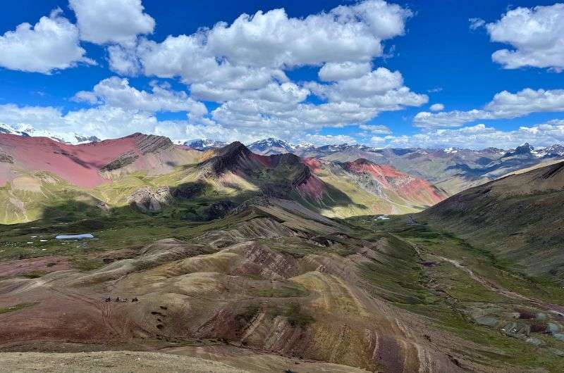 Visiting Rainbow Mountain in a nice weather, photo by Next Level of Travel