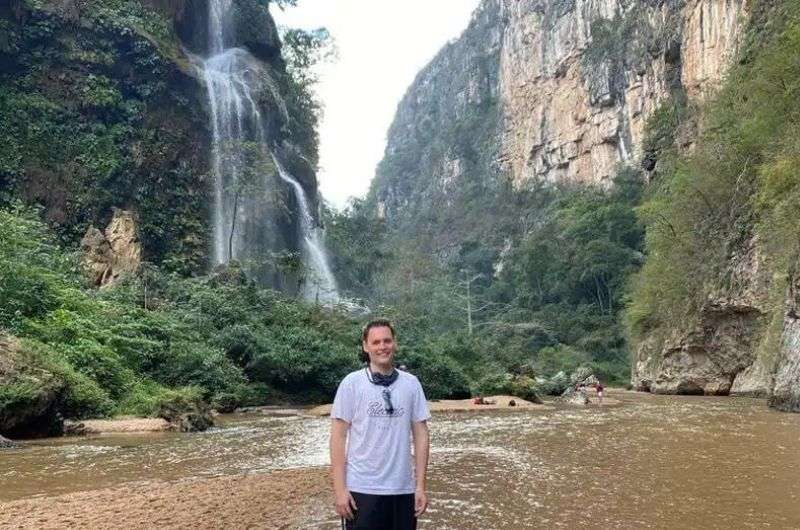 Me hiking in El Aguacero, Mexico