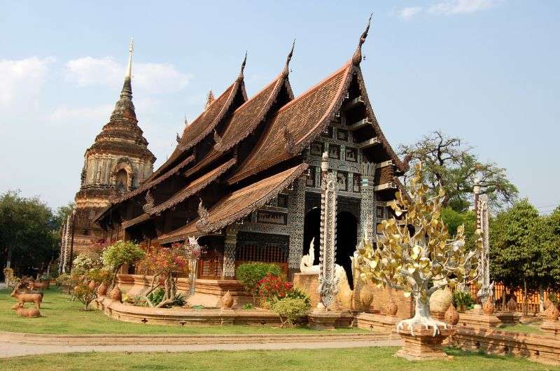 Wat Lok Moli temple in Thailand, one of the top 11 temples