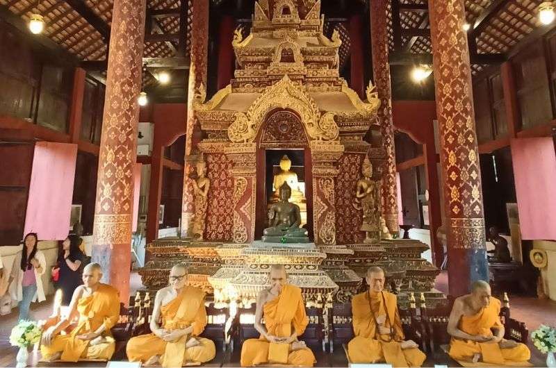 Monks in Wat Phra Singh in Thailand