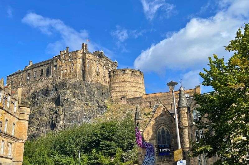 The Vennel Viewpoint in Edinburgh, Scotland, photo by Next Level of Travel