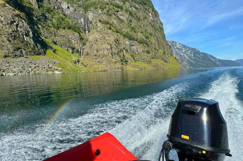 Cruise in a motorboat on the Nærøyfjord in Norway, photo by Next Level of Travel