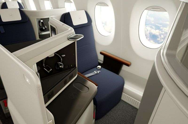 plane seats, Lufthansa business class