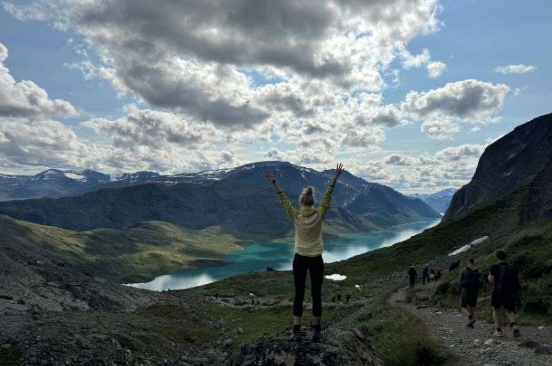 traveler on the Besseggen Ridge hike, Norway, photo by Next level of travel