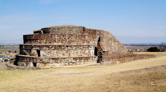 Calixtlahuaca, Aztec ruins in Mexico 