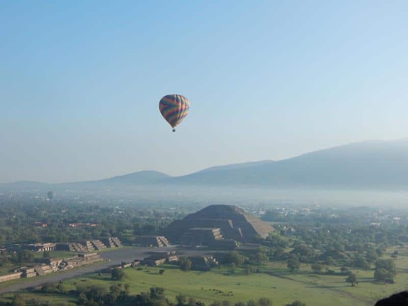 Hot air balloon flight over Teotihuacan ruins, Mexico